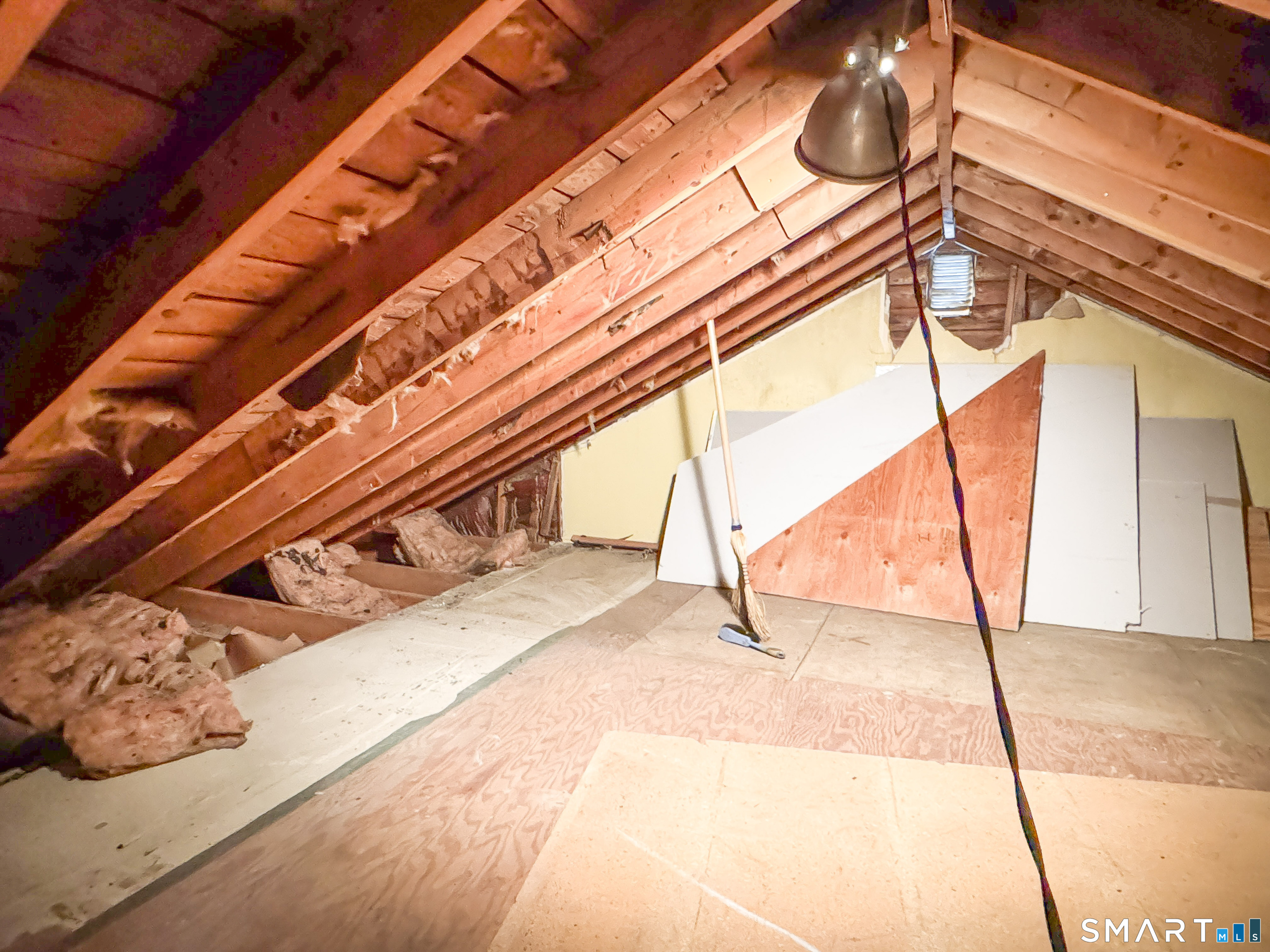 15 Pine Hill Road Enfield, CT 06082 - Photo 28 of 36