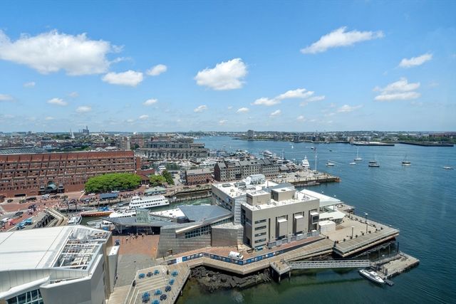 $1,330,000 | 85 East India Row, Unit 18B, Boston, MA 02110