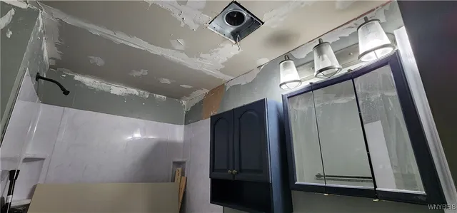 $49,900 | 701 Gardenwood Drive, Lockport Town, NY 14094