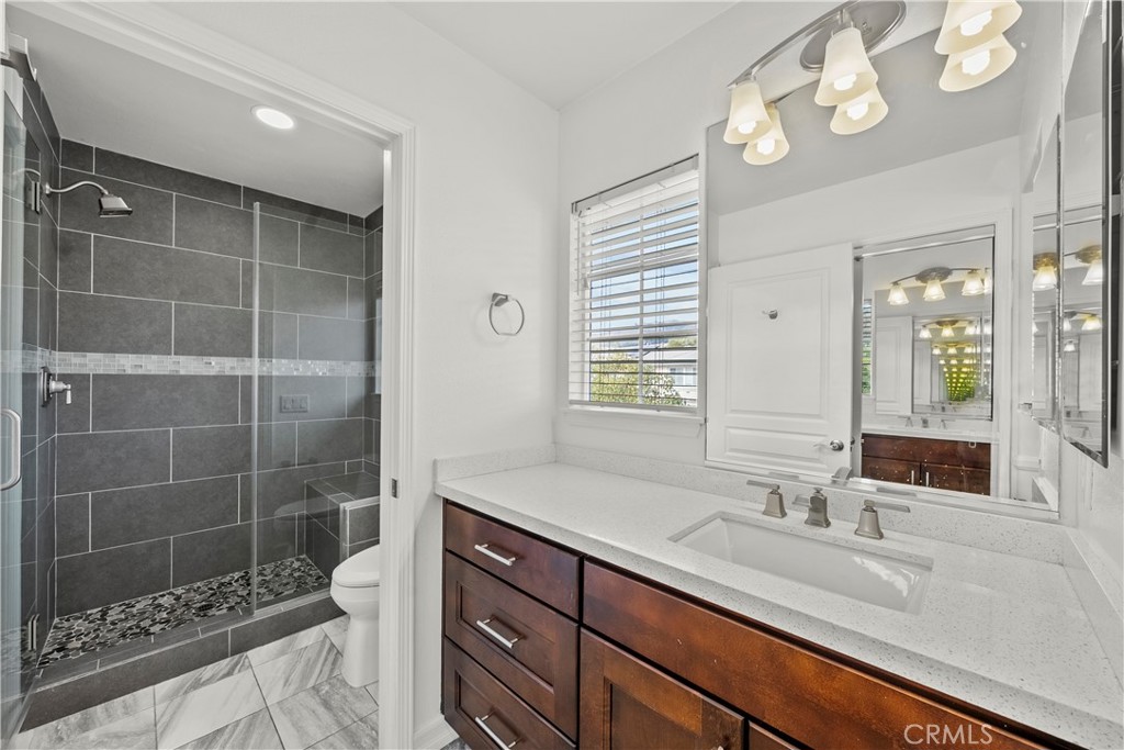 20250 Wynfreed Lane Porter Ranch, CA 91326 - Photo 40 of 72 Jack n Jill bathroom