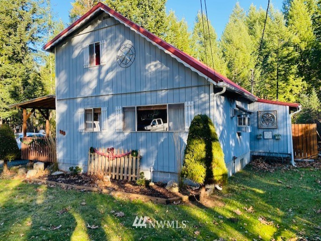 106 Sunstone Road Packwood, WA 98361 - Photo 2 of 40