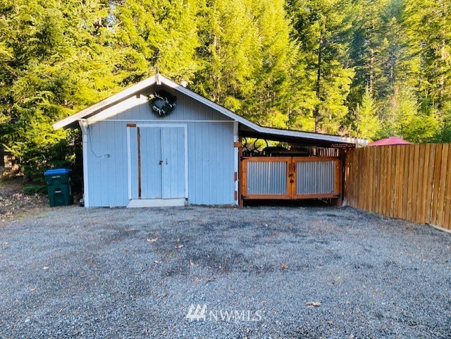 106 Sunstone Road Packwood, WA 98361 - Photo 3 of 40