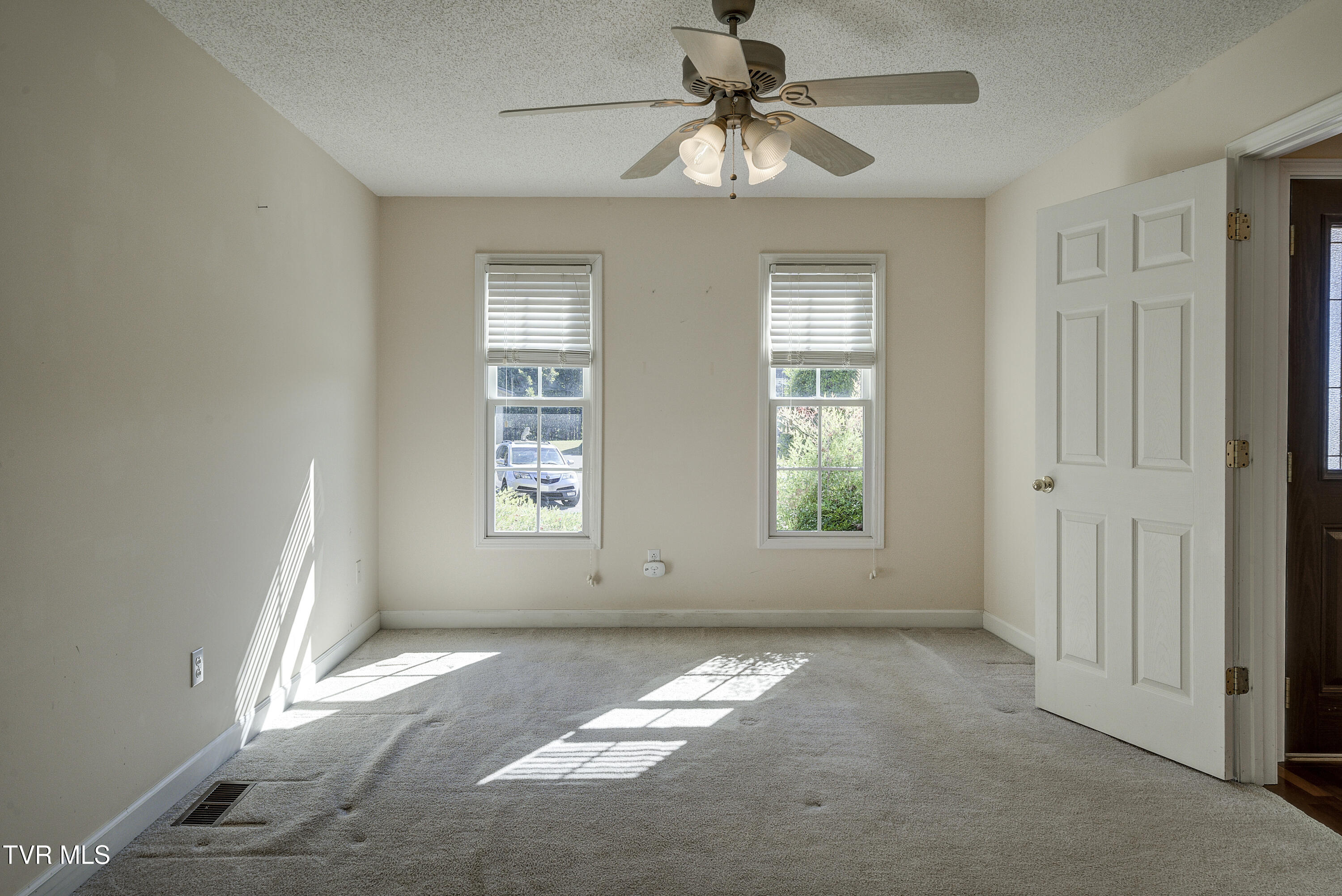 205 Reece Court North Jonesborough, TN 37659 - Photo 15 of 55 ReeceCt--14
