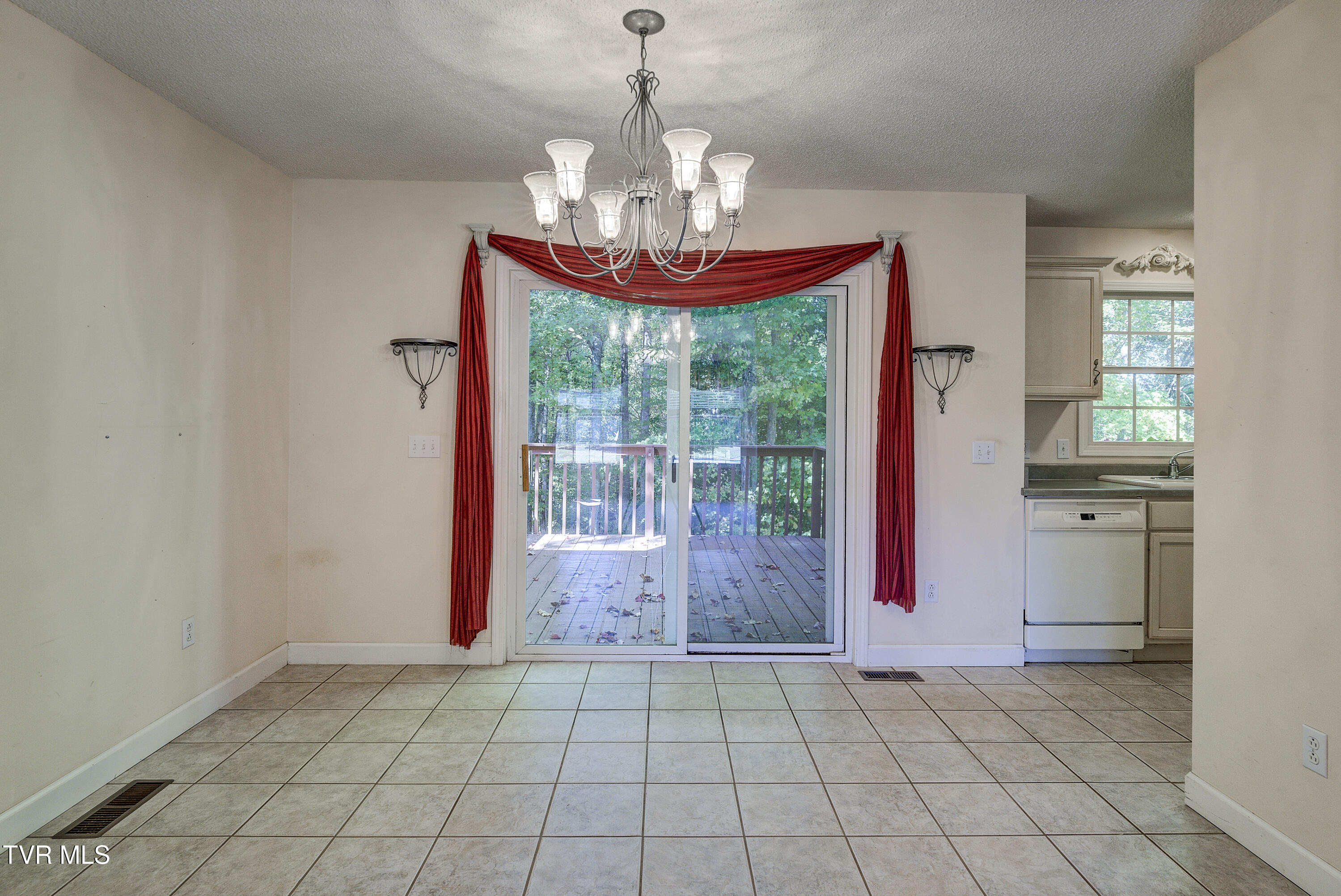 205 Reece Court North Jonesborough, TN 37659 - Photo 7 of 55 ReeceCt--6