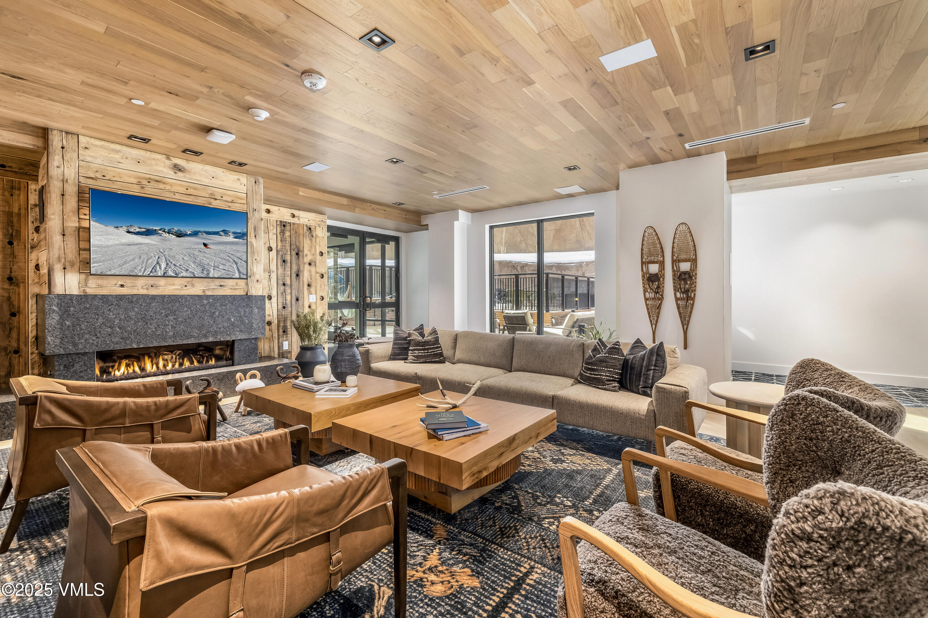 38460 Hwy 6 Avon Co 81620, Unit 427 Avon, CO 81620 - Photo 13 of 33 2-Hygge Room