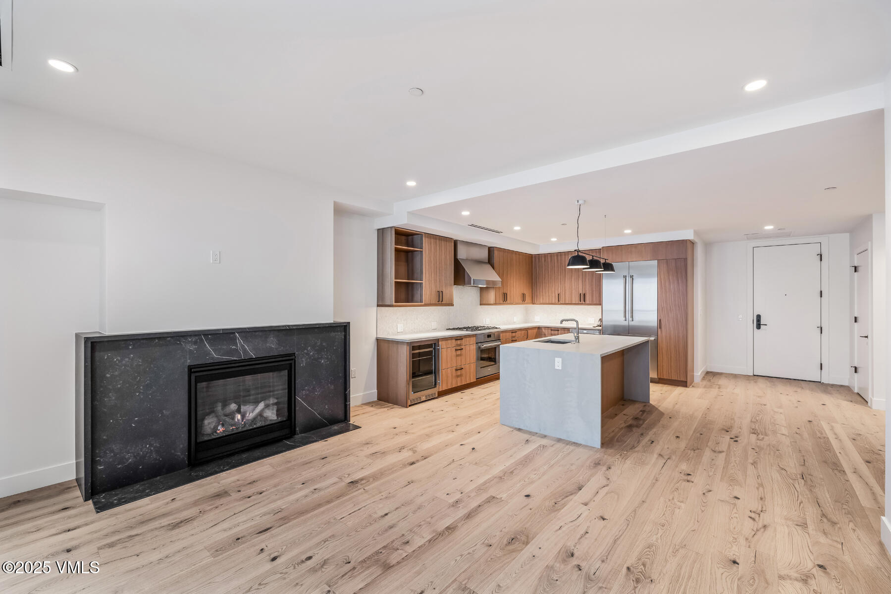 38460 Hwy 6 Avon Co 81620, Unit 427 Avon, CO 81620 - Photo 7 of 33 138A1743_1_1