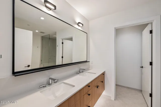 $2,795,000 | 38460 Hwy 6 Avon Co 81620, Unit 427, Avon, CO 81620