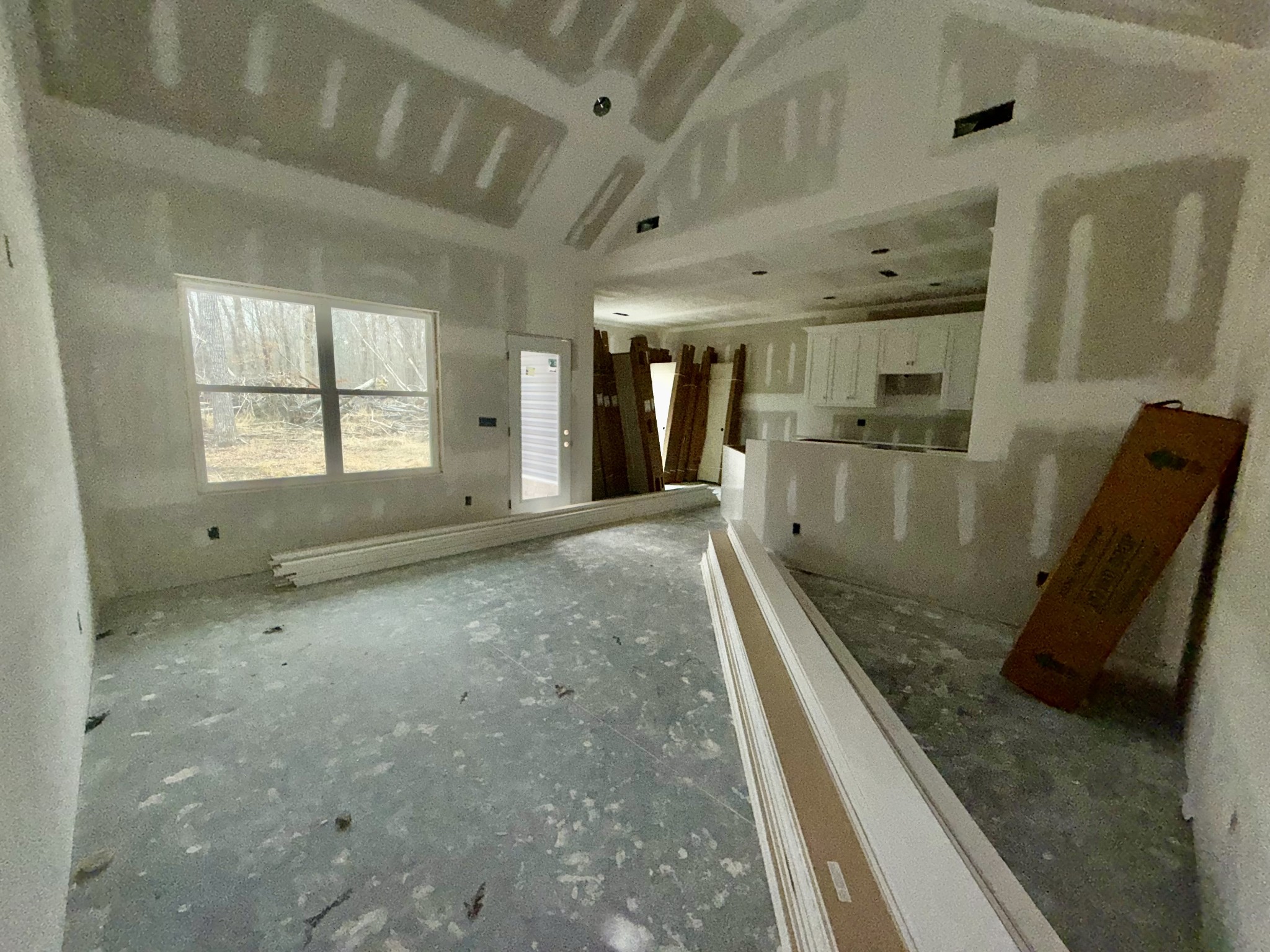 670 North Ballard Road Manchester, TN 37355 - Photo 2 of 22 a view of a living room with a rug