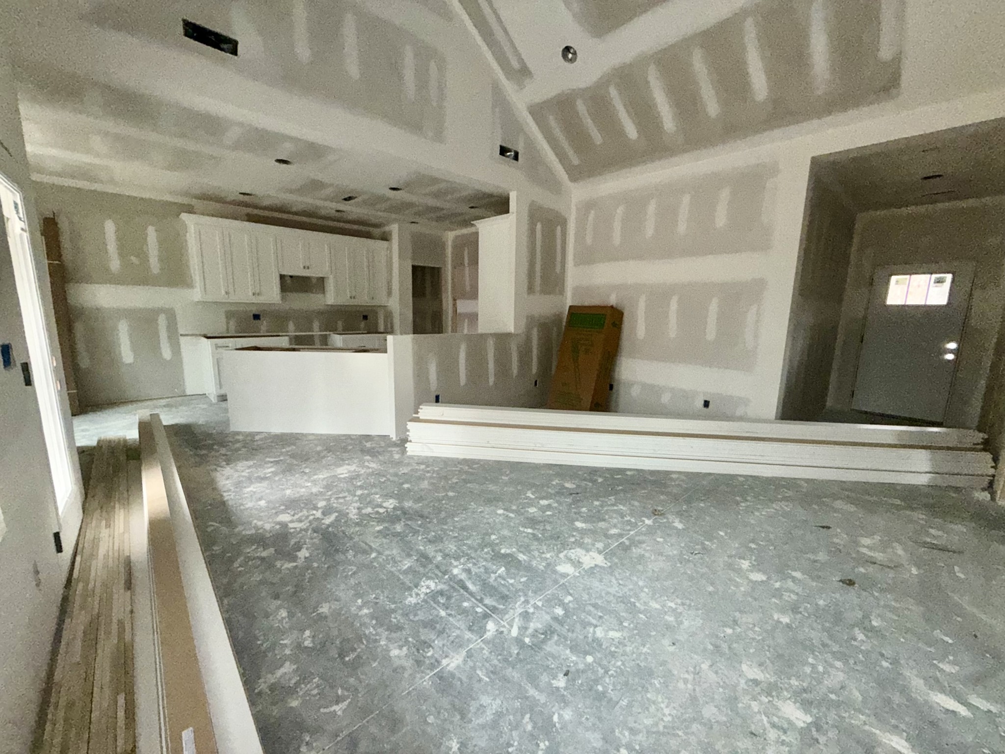 670 North Ballard Road Manchester, TN 37355 - Photo 3 of 22 a view of large windows in a room