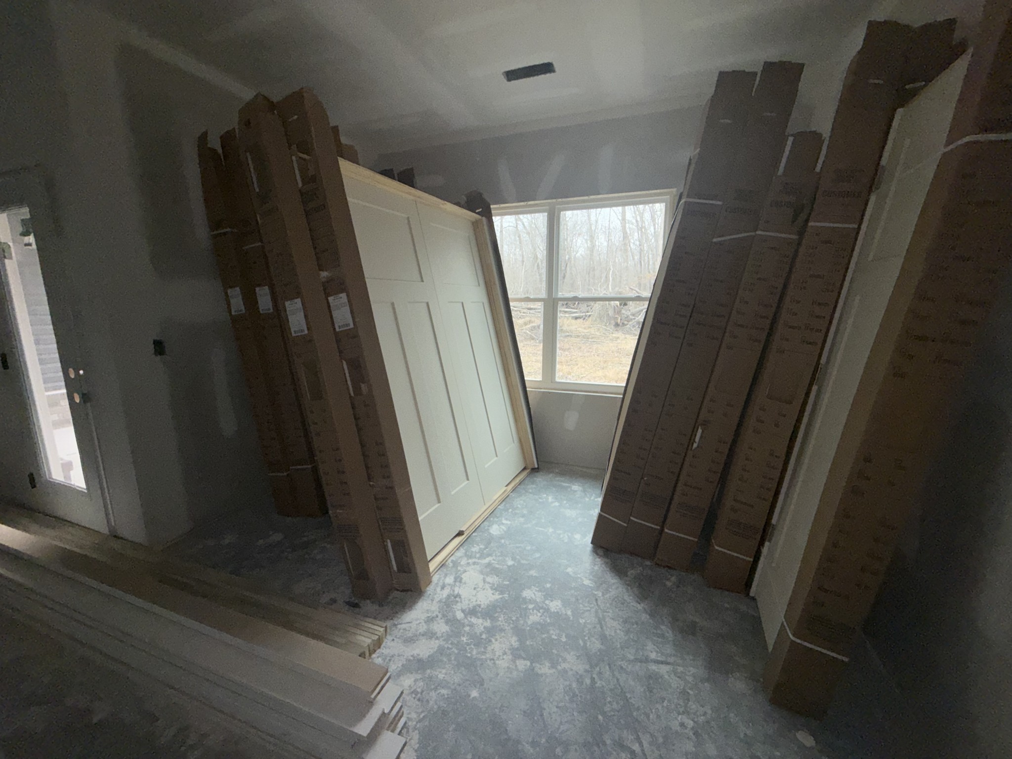 670 North Ballard Road Manchester, TN 37355 - Photo 5 of 22 a view of closet