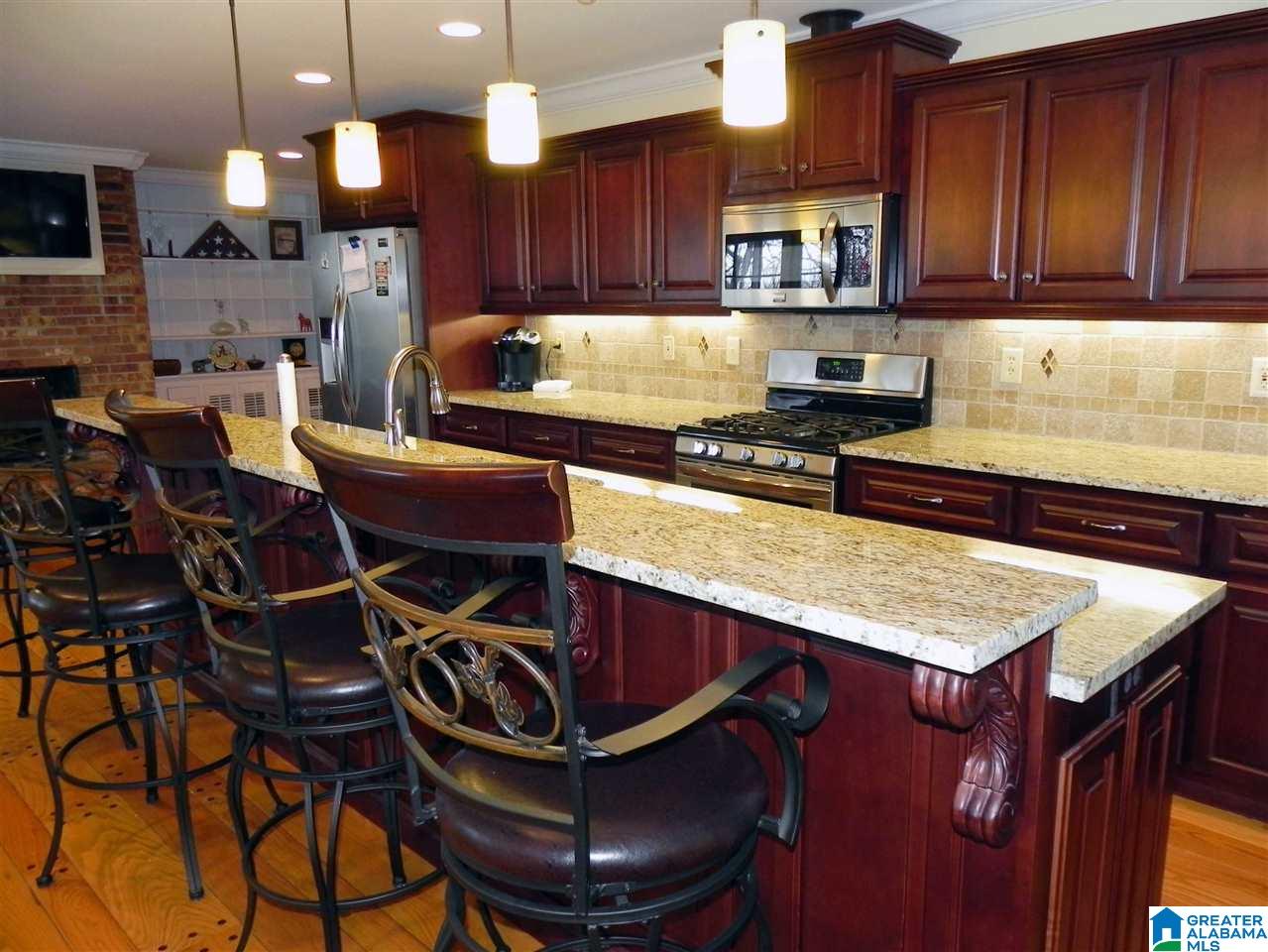 522 Hillyer High Road Anniston, AL 36207 - Photo 5 of 48