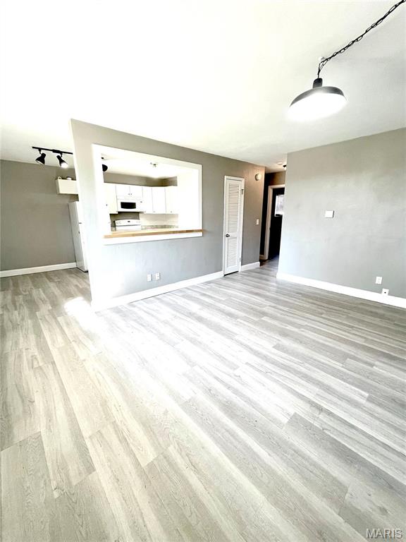 919 Mulberry Street, Unit 127 Highland, IL 62249 - Photo 4 of 15