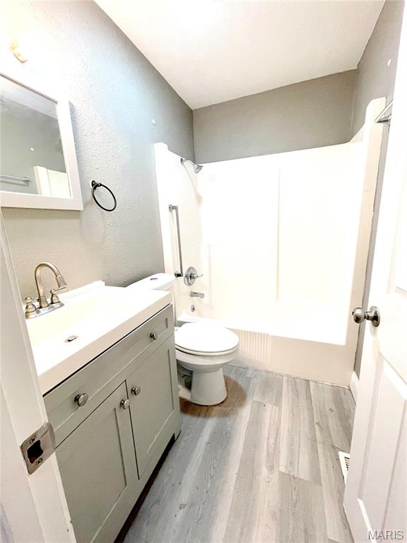 919 Mulberry Street, Unit 127 Highland, IL 62249 - Photo 9 of 15