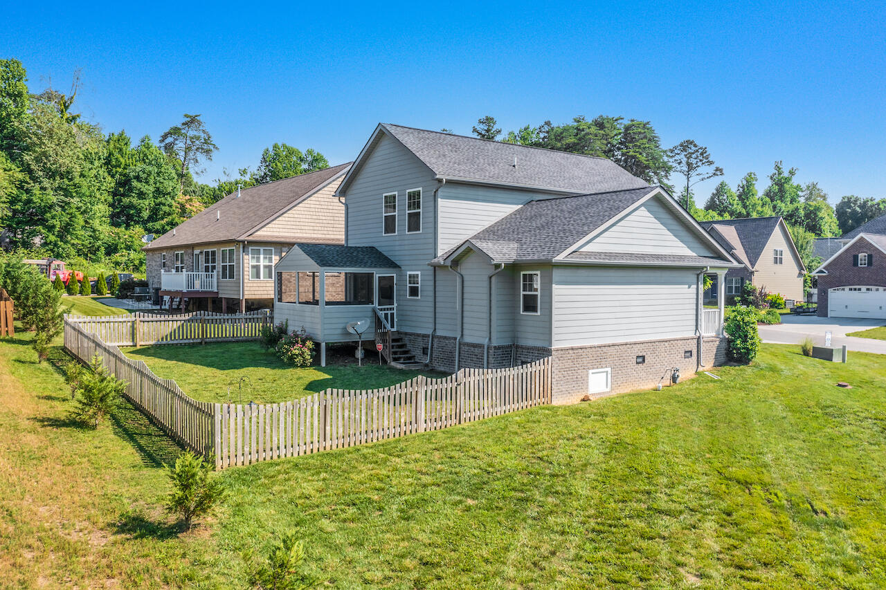 104 Cottage Court Oak Ridge, TN 37830 - Photo 3 of 32 Exterior-3