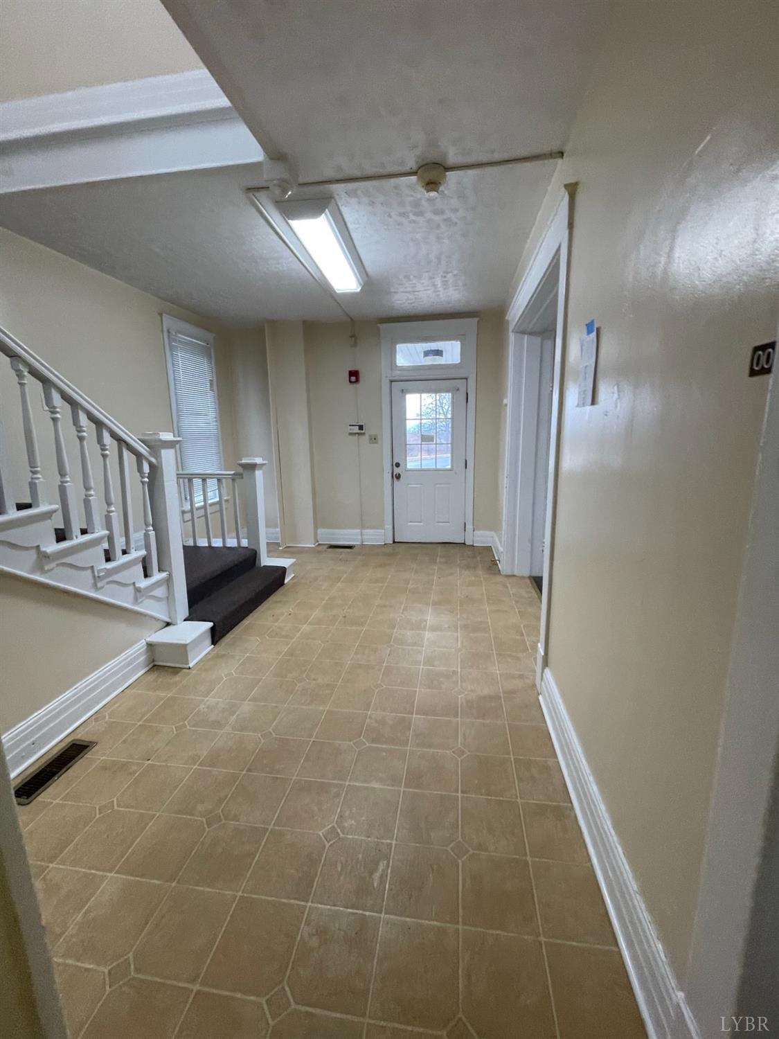 121 Thomas Road Lynchburg, VA 24501 - Photo 16 of 36