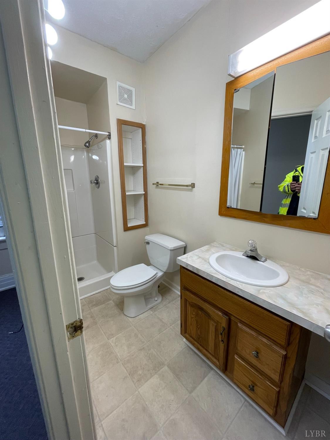 121 Thomas Road Lynchburg, VA 24501 - Photo 10 of 36