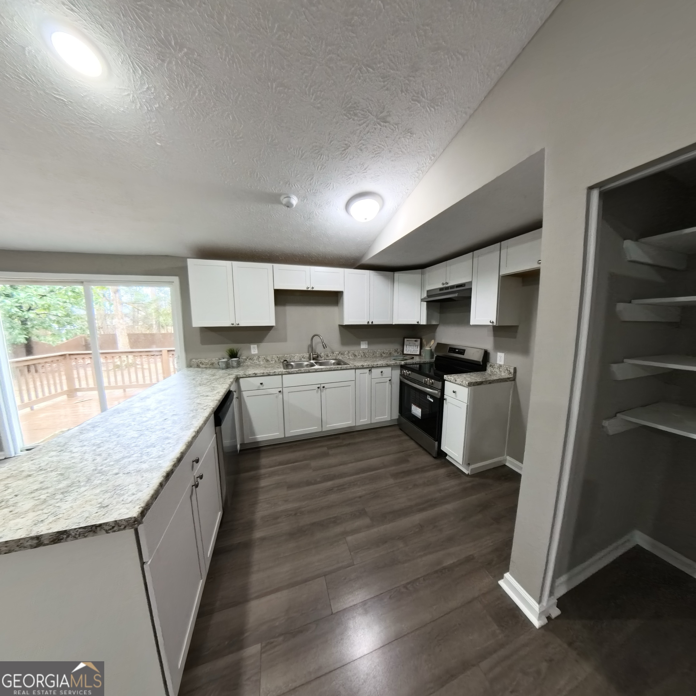 575 Vincent Drive Athens, GA 30607 - Photo 4 of 22