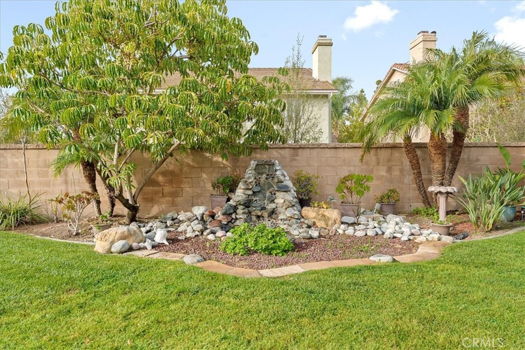20 Tennessee Irvine, CA 92606 - Photo 24 of 30 Waterfall
