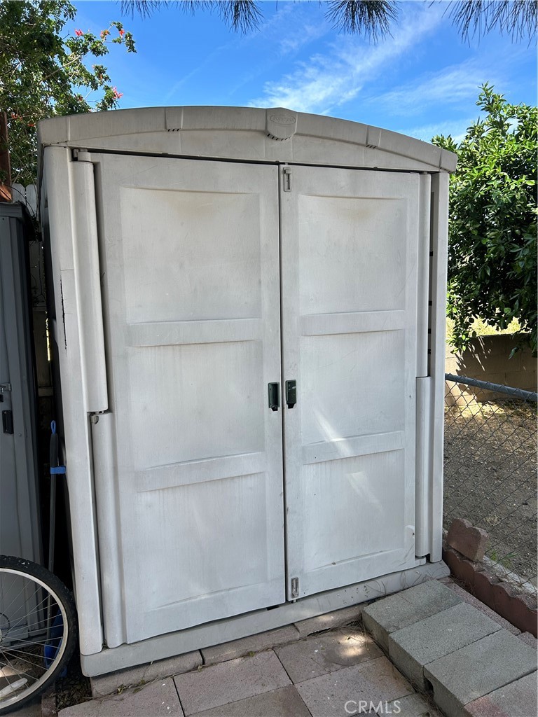 3734 Pacific Street, Unit 40 Highland, CA 92346 - Photo 23 of 35 a view of a small space