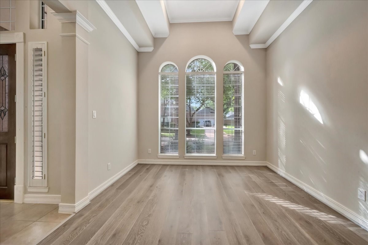 15511 Turtle Oak Court Houston, TX 77059 - Photo 12 of 50