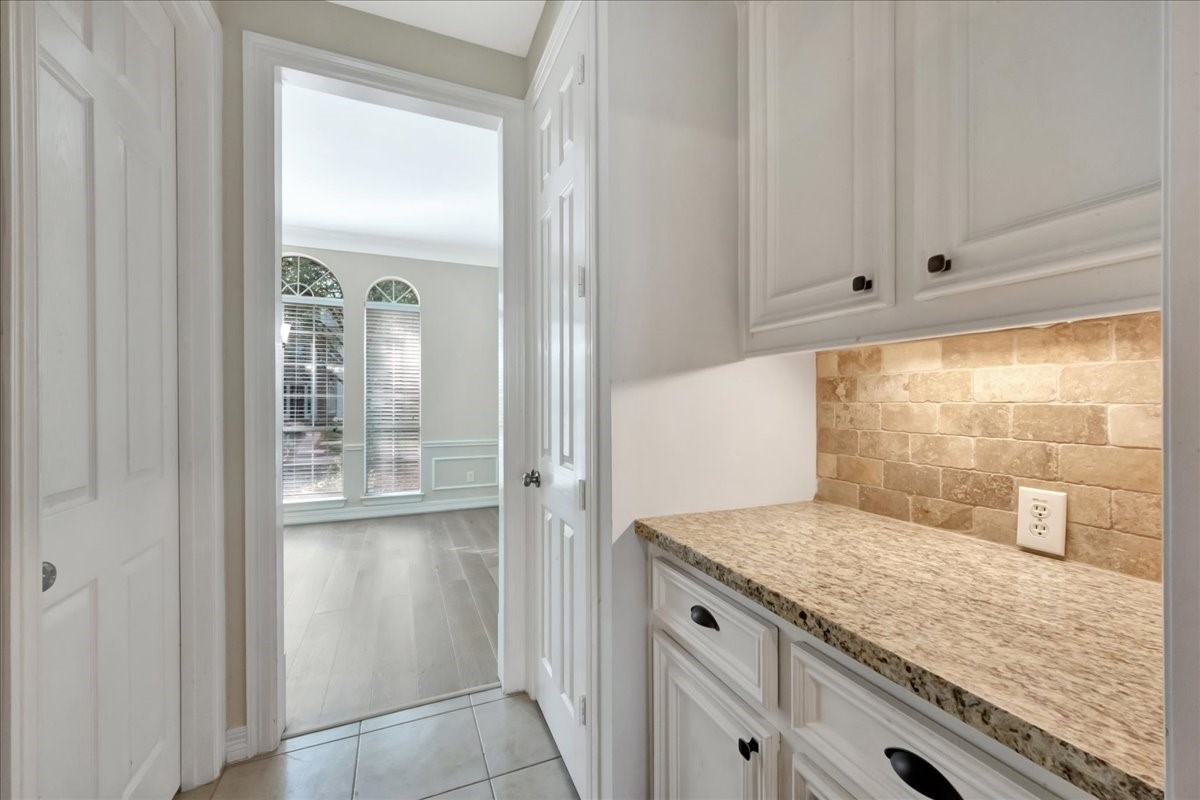 15511 Turtle Oak Court Houston, TX 77059 - Photo 17 of 50