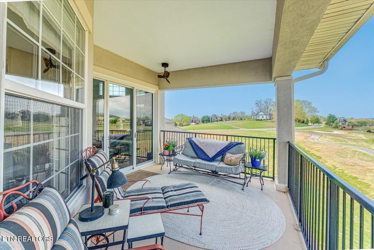 535 Rarity Bay Parkway, Unit D301 Vonore, TN 37885 - Photo 16 of 33