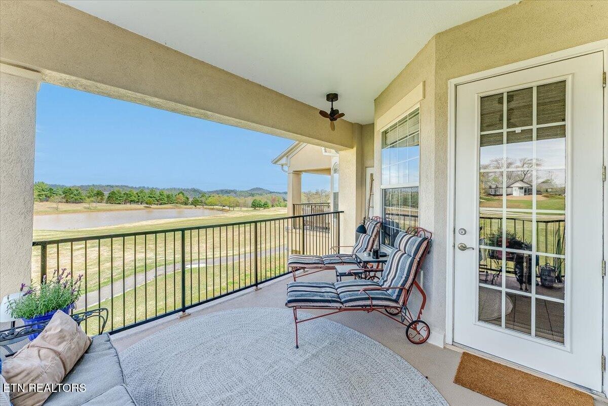 535 Rarity Bay Parkway, Unit D301 Vonore, TN 37885 - Photo 6 of 33