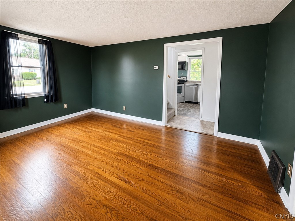 312 Oakwood Street Rome, NY 13440 - Photo 11 of 41