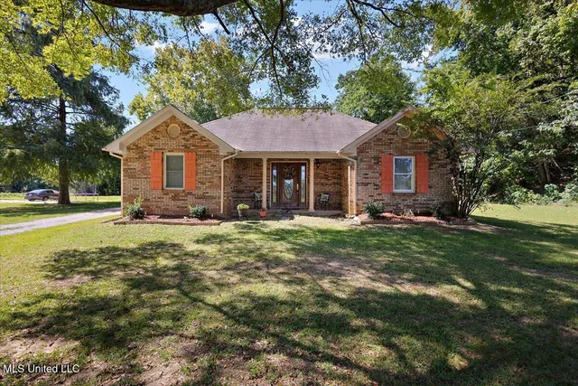 $200,000 | 970 Pine Land Drive, Yazoo City, MS 39194