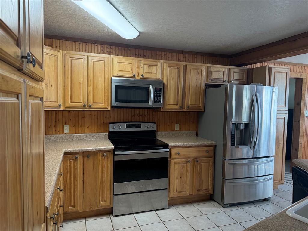 307 Cedar Street Palo Pinto, TX 76484 - Photo 7 of 29