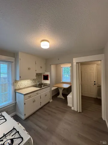 $1,500 | 714 Carolina Street, Vallejo, CA 94590