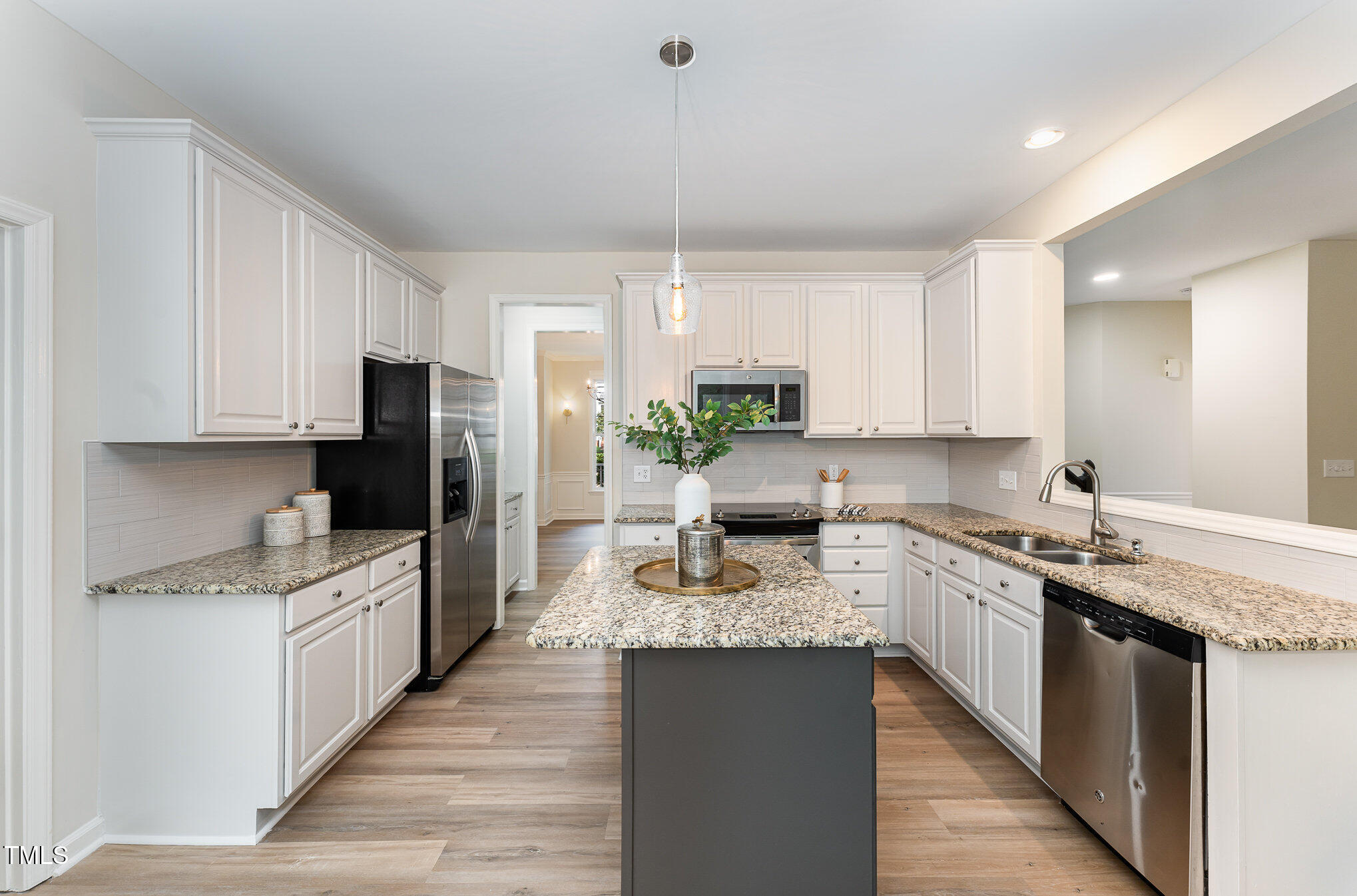 9249 Miranda Drive Raleigh, NC 27617 - Photo 7 of 26 007_a7402523-edit