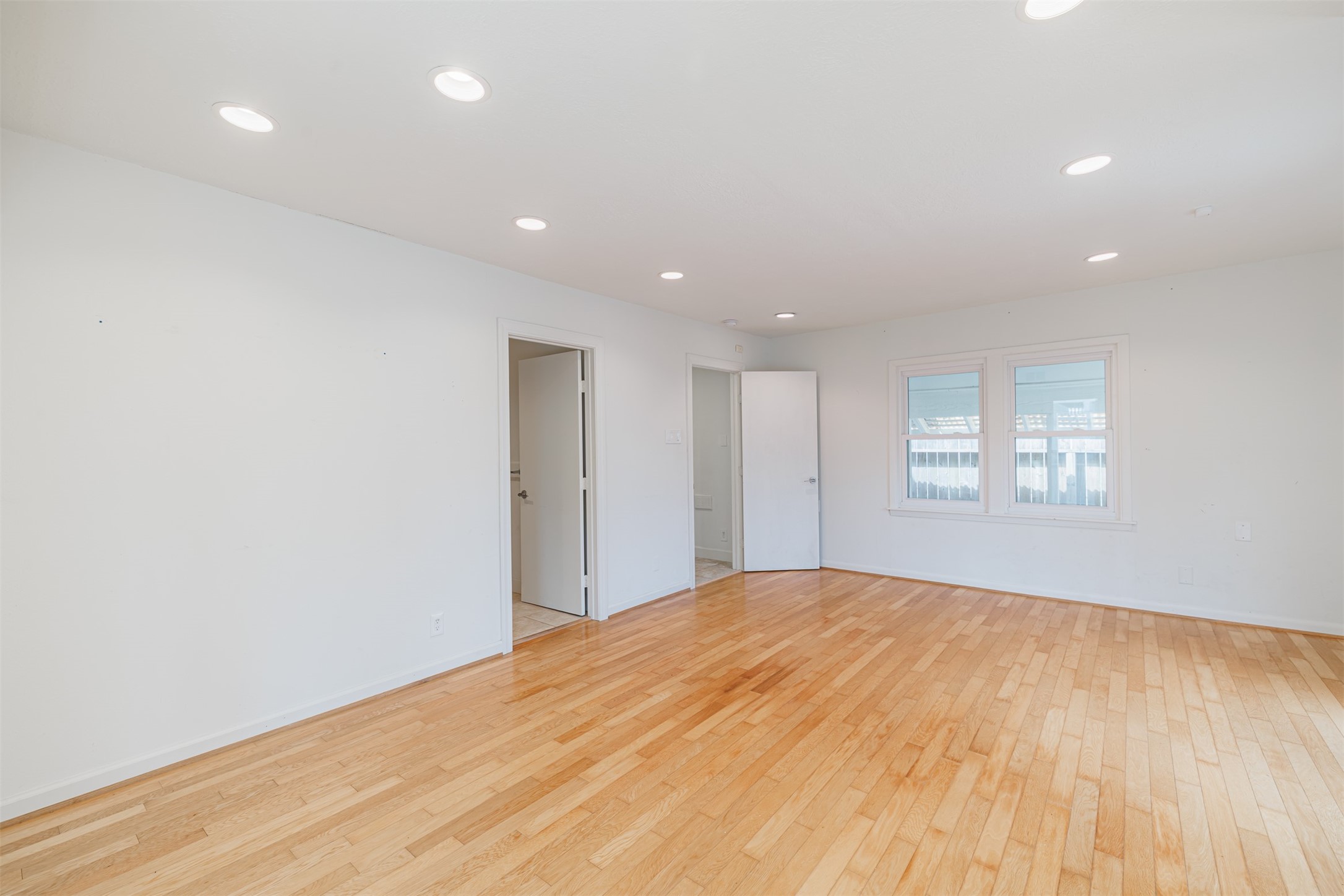 2438 Albans Road Houston, TX 77005 - Photo 20 of 35 Another view of the primary suite.