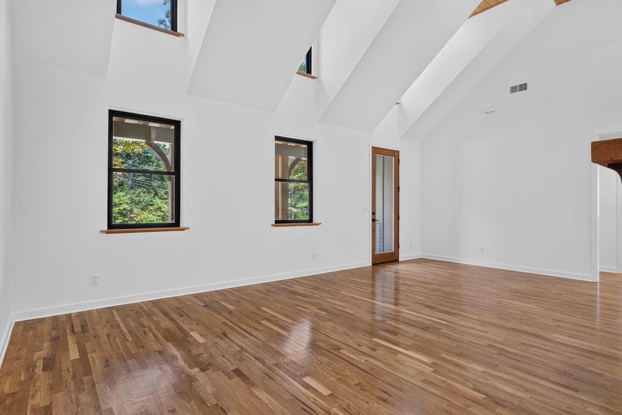 2800 Corral Road Signal Mountain, TN 37377 - Photo 13 of 51 Gallery Image 13