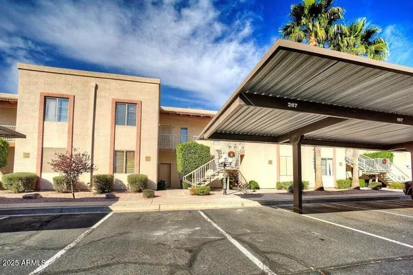 a picture of a bench in a white microwave