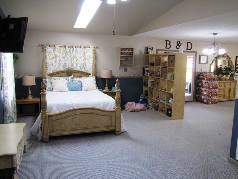 424 Sunset View Road Peterstown, WV 24963 - Photo 16 of 77 Gallery Image 16