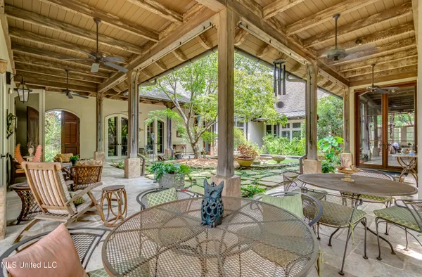 $2,150,000 | 20 Waterstone Place, Jackson, MS 39211