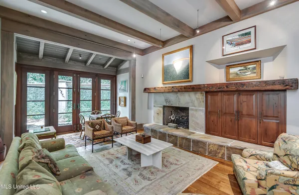 $2,150,000 | 20 Waterstone Place, Jackson, MS 39211