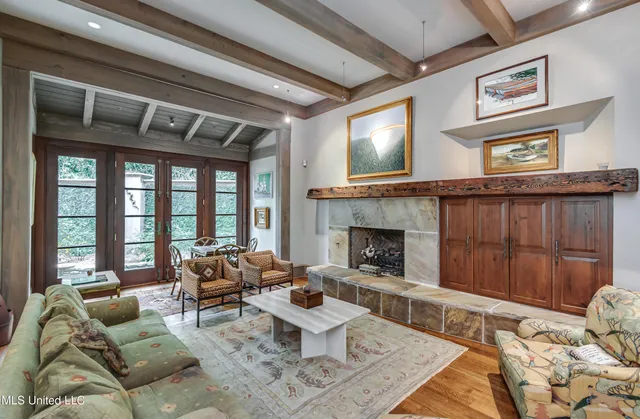 $2,150,000 | 20 Waterstone Place, Jackson, MS 39211