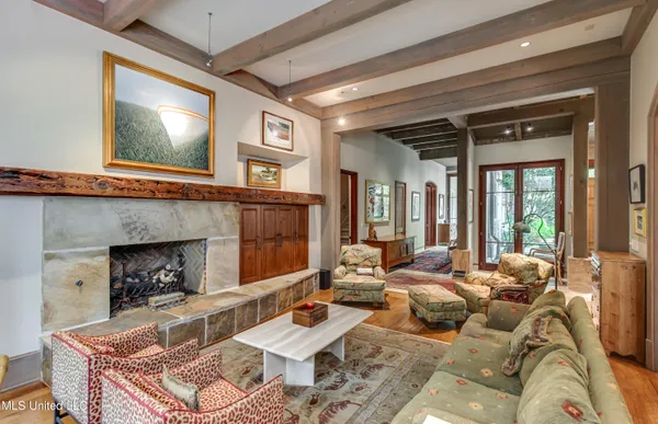 $2,150,000 | 20 Waterstone Place, Jackson, MS 39211