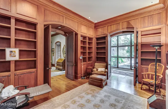 $2,150,000 | 20 Waterstone Place, Jackson, MS 39211