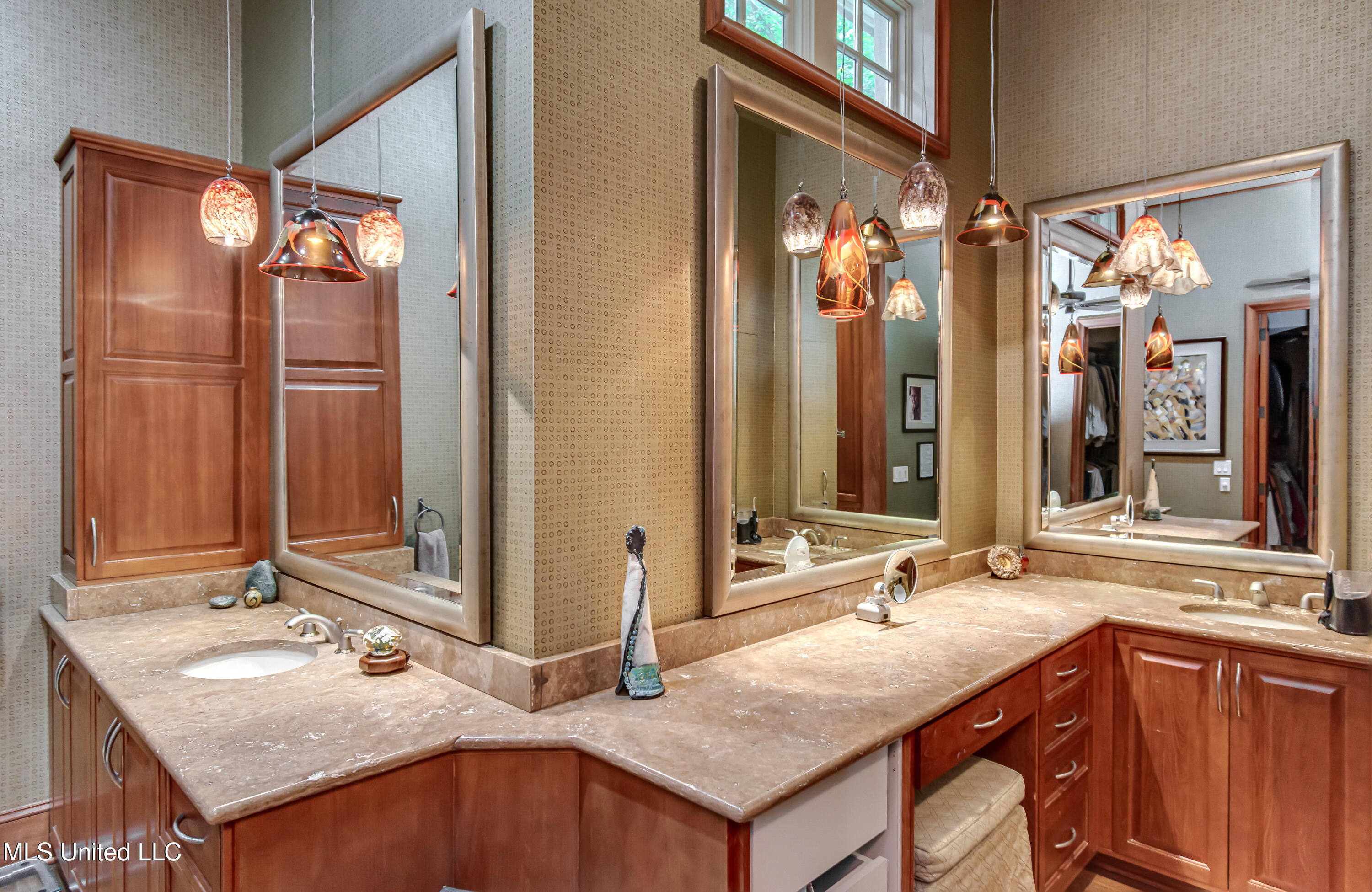 20 Waterstone Place Jackson, MS 39211 - Photo 44 of 82 Primary bath