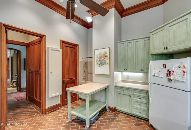 $2,150,000 | 20 Waterstone Place, Jackson, MS 39211