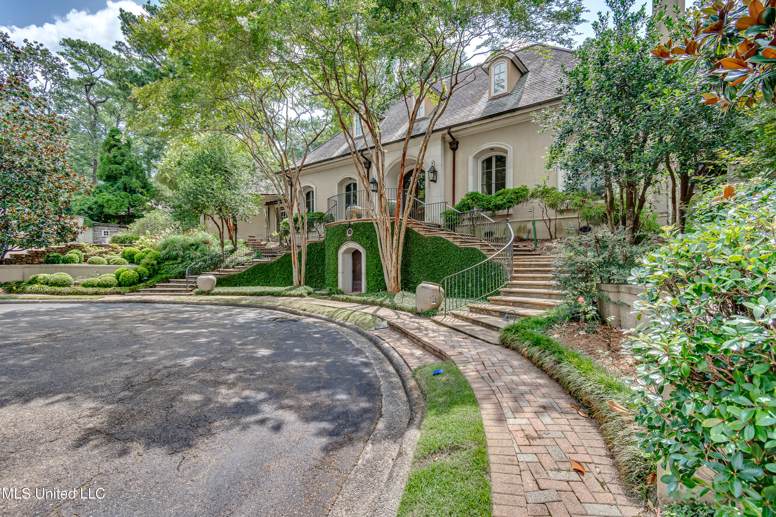 20 Waterstone Place Jackson, MS 39211 - Photo 6 of 82 6