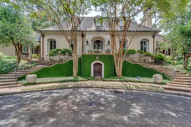 $2,150,000 | 20 Waterstone Place, Jackson, MS 39211