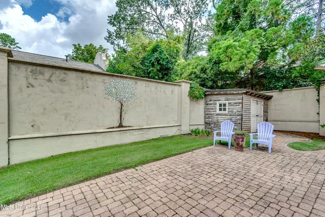 $2,150,000 | 20 Waterstone Place, Jackson, MS 39211