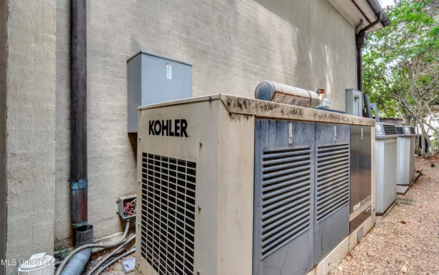 $2,150,000 | 20 Waterstone Place, Jackson, MS 39211