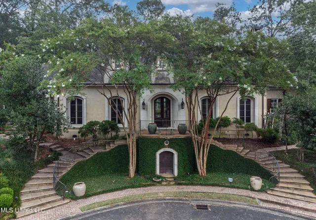 $2,150,000 | 20 Waterstone Place, Jackson, MS 39211