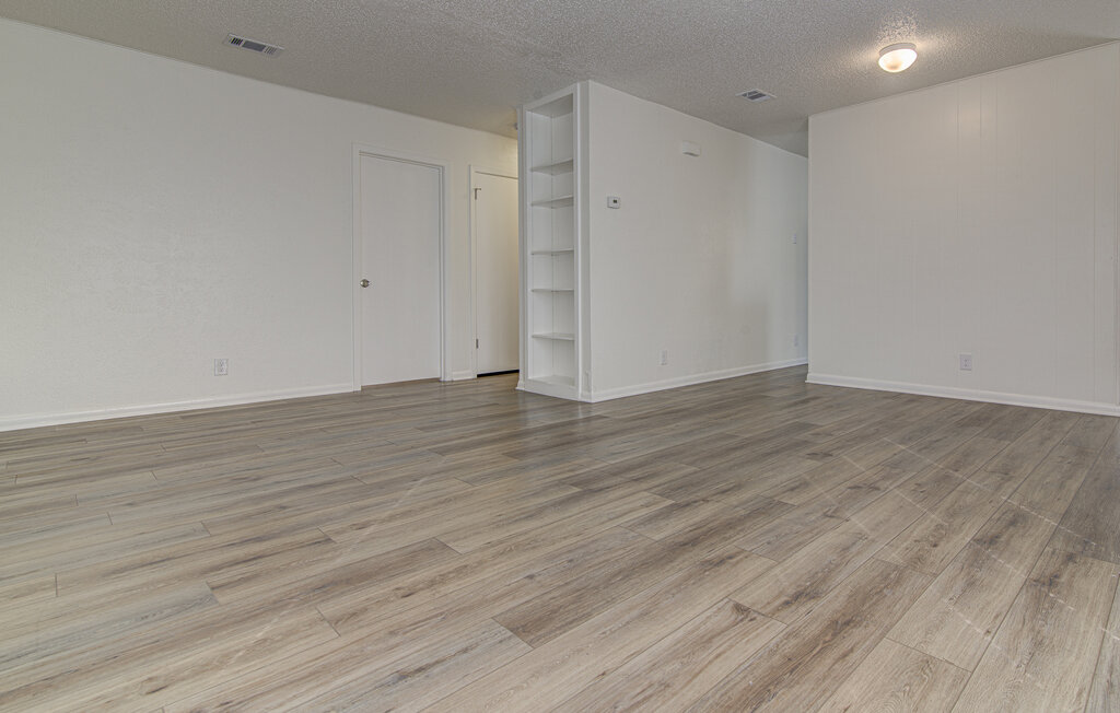 404 West Dittmar Road, Unit B Austin, TX 78745 - Photo 4 of 22 Gallery Image 4