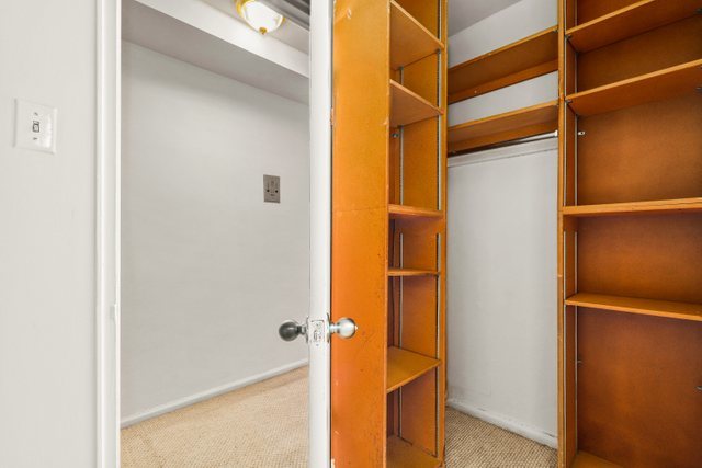 6118 North Sheridan Road, Unit 206 Chicago, IL 60660 - Photo 11 of 18 a view of closet